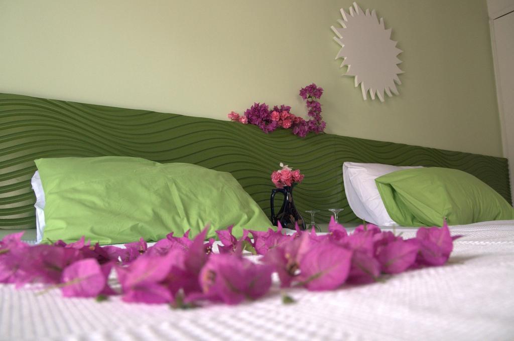 Pasalimani Hotel Кешме Номер фото