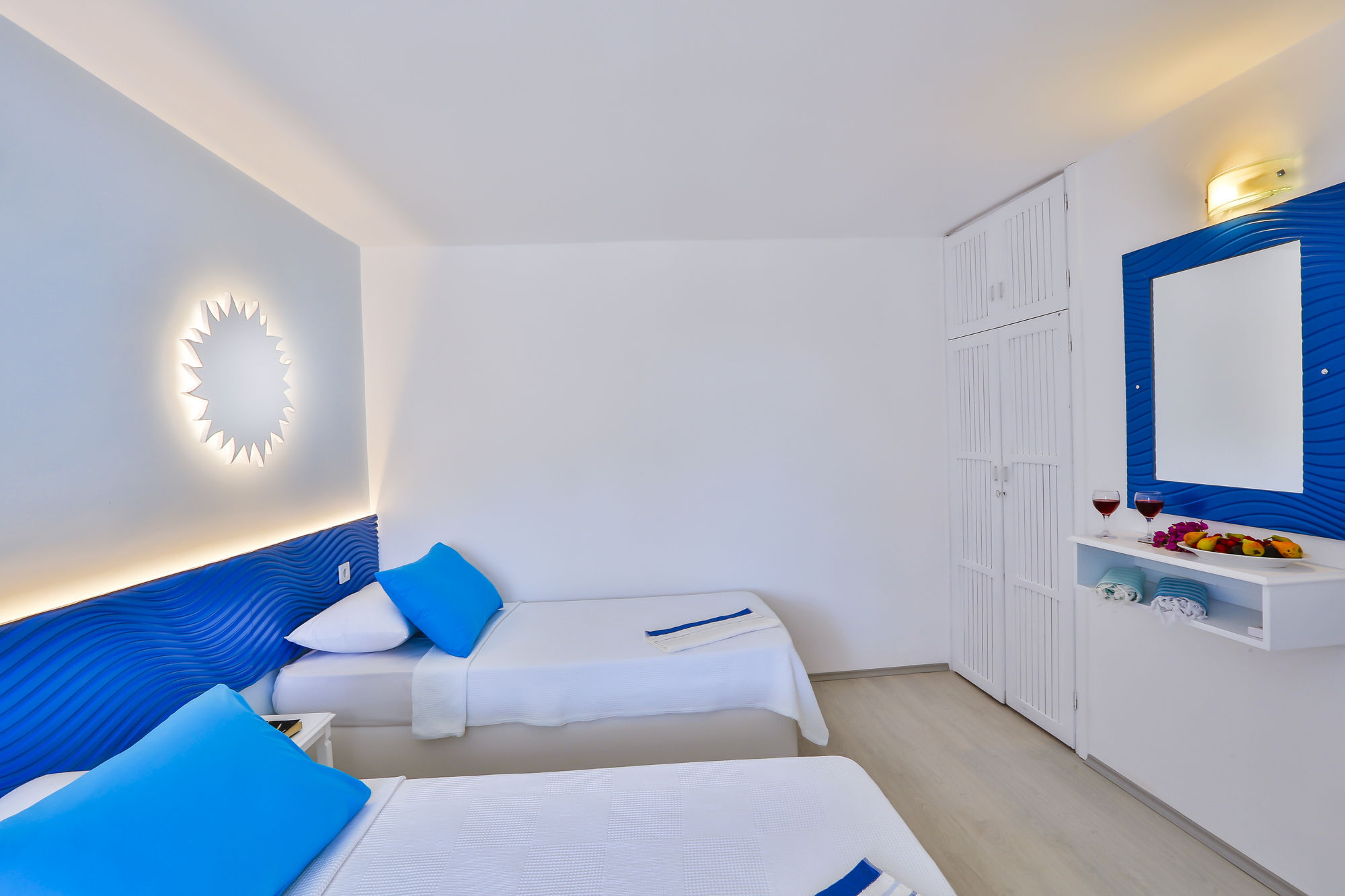 Pasalimani Hotel Кешме Экстерьер фото